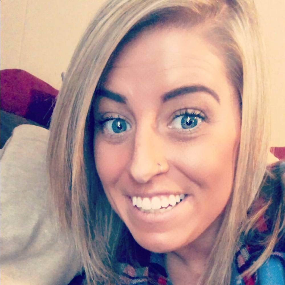 Meet your Posher, Dana